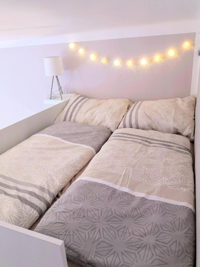 Cozy Modern Nest In The Heart Of With Netflix Appartamento